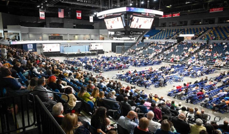 JW convention (1)